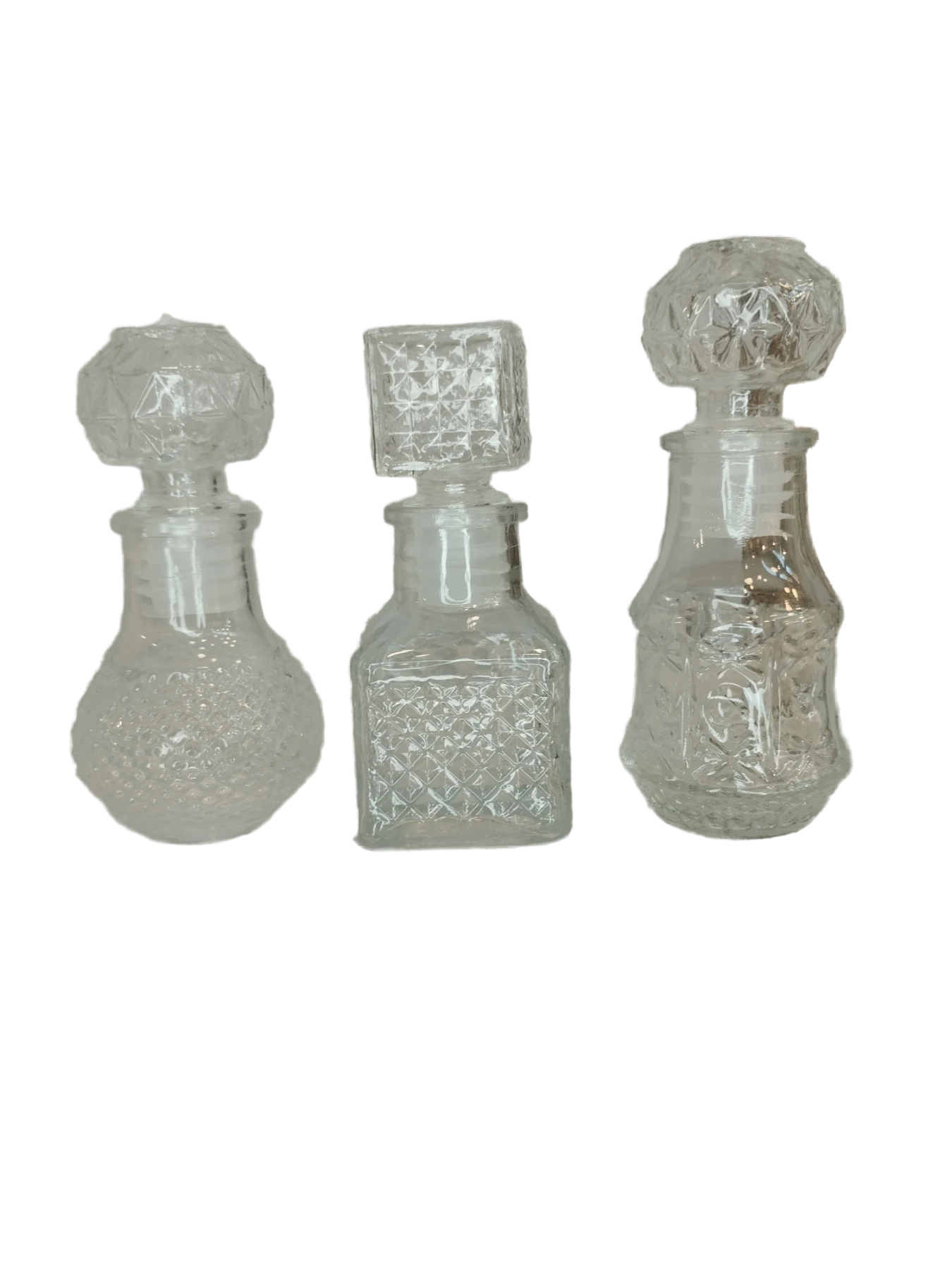 craiyon_120732_image Μινιατούρα Καράφα Διάφανη για Μπομπονιέρα (12ΤΕΜ) - Image 1